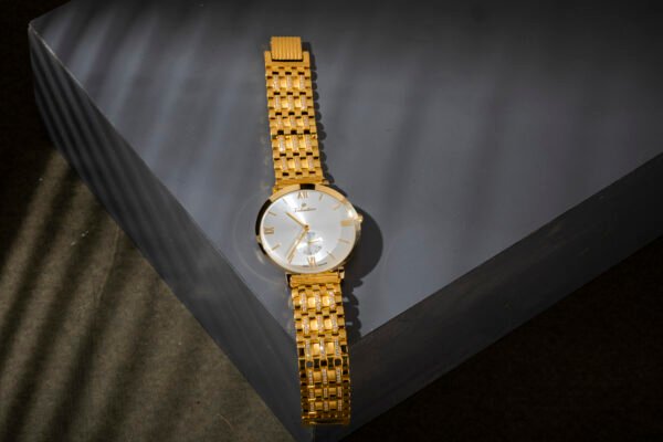 Gents Golden Watch