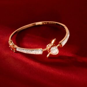 gold bracelet with diamonds