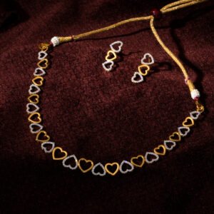 iconic necklace with heart design