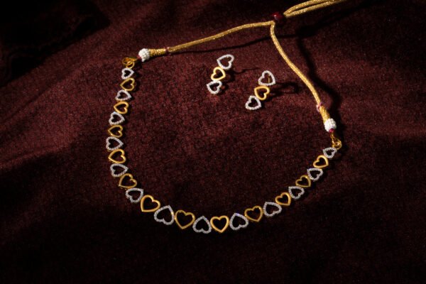 iconic necklace with heart design