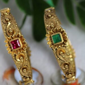 kangan pair with red and green diamond