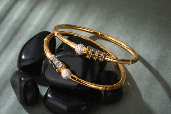 ladies bracelet gold new models