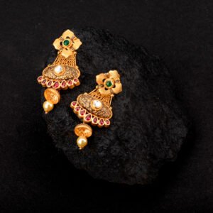 ladkiyon ki earrings