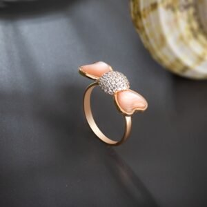 love shape design rose gold ring