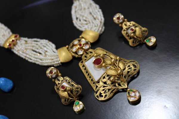 necklace rajwadi style