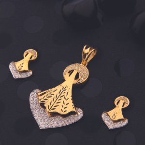 pendent set with earrings